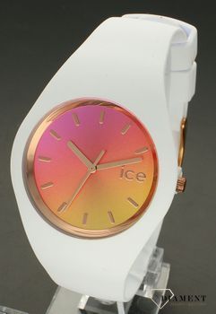 Zegarek damski Ice Watch Sunset Set z bransoletką 018494. Zegarek damski w kolorze białym z tarczą w odcieniach tęczy. Zegarek z silikonowym paskiem i kopertą. Zestaw zegarek+ bransoletka z gumeczek (3).jpg
