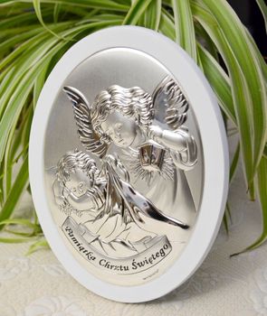 Srebrny obrazek na Chrzest Święty Aniołek z latarenką w białej oprawie 6353-3W. Obrazek Aniołka nad dzieciątkiem to idealny prezent na Chrzest Św (1).JPG