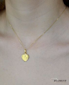 Złoty medalik 585 Serce Jezusa Grawer gratis DIA-ZAW-9000-585. Wyjątkowa biżuteria sprawdzi się idealnie jako prezent i upamiętnienie takich chwil jak Pierwsza Komunia, Chrzest czy Bierzmowa.JPG