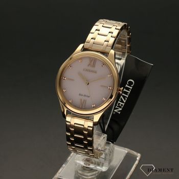 Zegarek damski Citizen Elegance Eco-Drive Różowe złoto EM0503-75X ✅ Zegarek damski Citizen w kolorze różowego złota na bransolecie z pudrowo różową tarczą.  (3).jpg