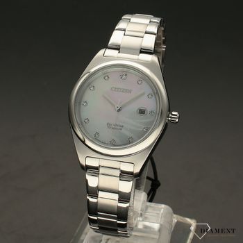 Zegarek damski Citizen Elegance EW2600-83D w kolorze srebrnym z masą perłową na tarczy.  (2).jpg