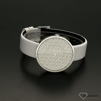 Zegarek damski Calvin Klein Ozdobna tarcz KAG231LX ✅ Zegarek damski z okrągłą kopertą w kolorze srebrnym, z ozdobną tarczą pokrytą w całości logo firmy. ✅ (1).jpg
