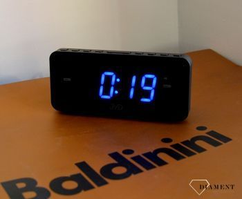 Zegar biurkowy budzik sieciowy z dużymi wyraźnymi niebieskimi cyframi LED. Długość 16 cm. Cyfry 3 cm. Budzik cyfrowy JVD. Budzik z cyframi JVD (4).JPG