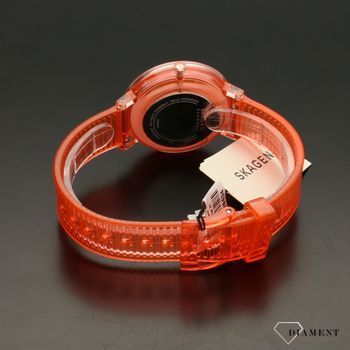 Damski zegarek Skagen w pomarańczowym kolorze to idealna propozycja na wiosnę i lato. Charakterystyczny kolor sprawi, że zegarek ożywi każdą stylizację (5).jpg