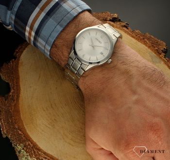 Zegarek męski Seiko Classic SUR417P1 to zegarek kwarcowy, zasilany za pomocą baterii. Zegarek męski Seiko na srebrnej bransolecie. Zegarek bardzo wyraźny. Zegarek elegancki idealny na prezent (1).jpg