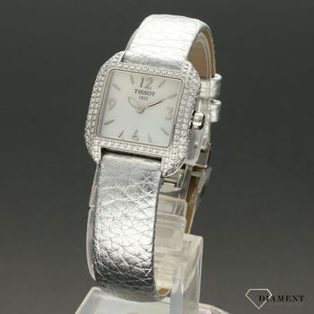 Zegarek damski na skórzanym, oryginalnym pasku w kolorze srebrnym. Stalowa koperta ozdobiona diamentami. Zegarek z dodatkowymi białymi paskami skórzanymi (3).jpg
