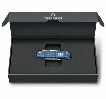 Victorinox Classic SD Alox 2026 0.6221.L26 Glacial Blue (2).jpg