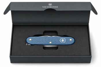 Victorinox Pioneer X Alox 2026 0.8231.L26 Glacial Blue (3).jpg