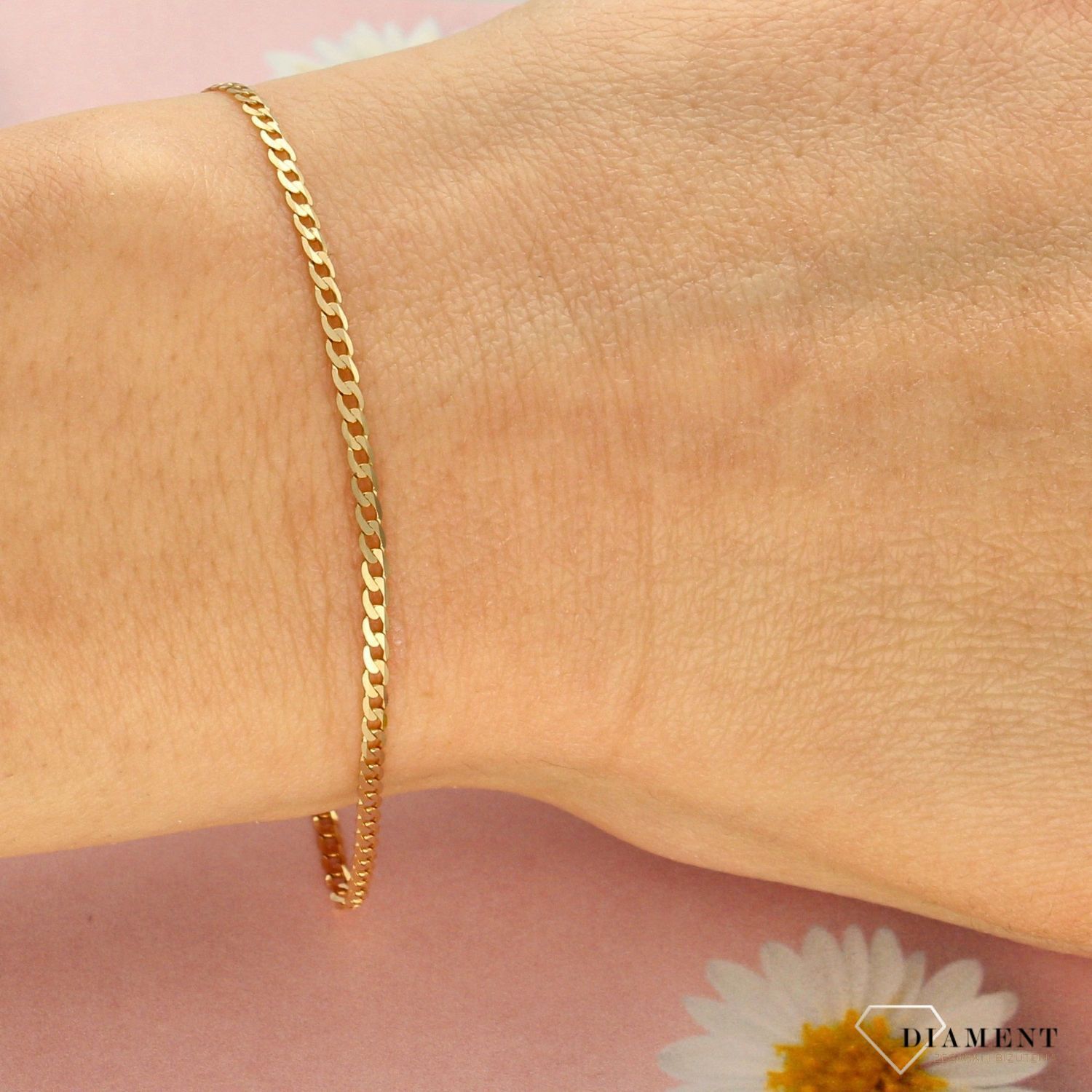 Złota bransoletka 585 pancerka damska. Złote Bransoletki Damskie w Sklepie z Biżuterią zegarki-diament.pl to idealny pomysł na prezent dla każdej kobiety..jpg