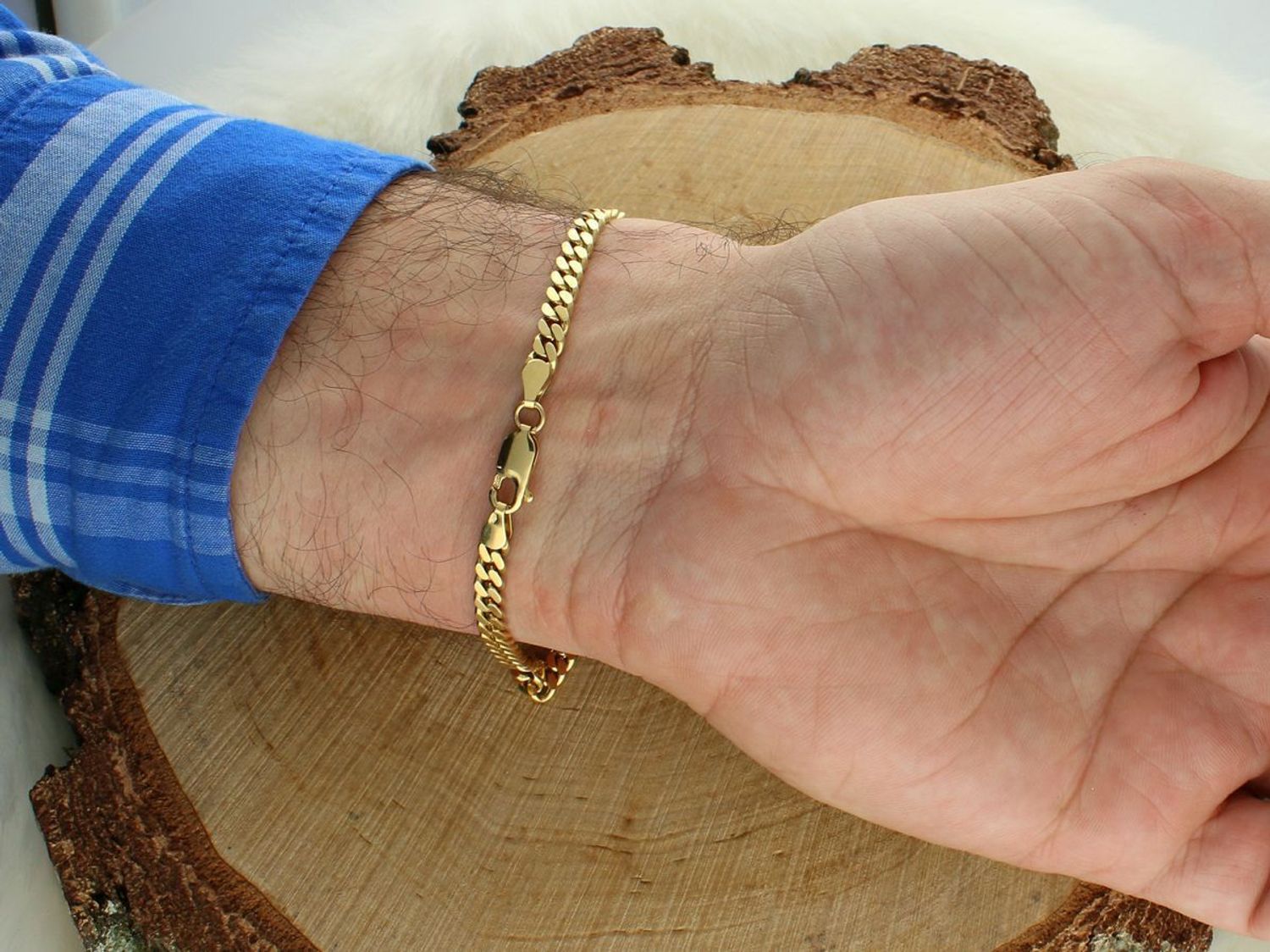 Bransoletka złota pancerka. Złote Bransoletki Damskie w Sklepie z Biżuterią zegarki-diament.pl to idealny pomysł na prezent dla kobiety jak i mężczyzny.1.jpg