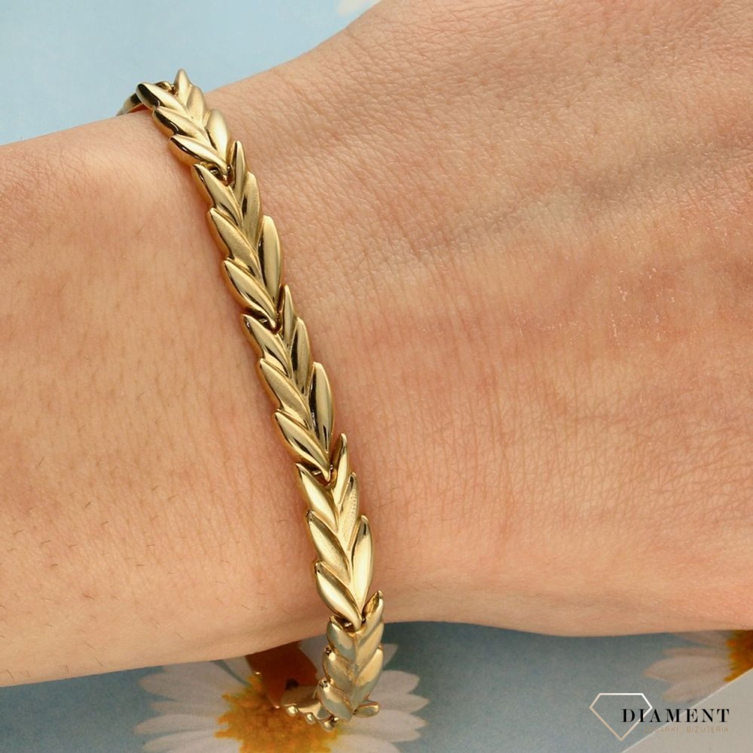 Złota bransoletka liście. Wyjątkowy wzór dla każdej kobiety. Złote Bransoletki Damskie w Sklepie z Biżuterią zegarki-diament.pl to idealny pomysł na prezent dla kobiety..jpg