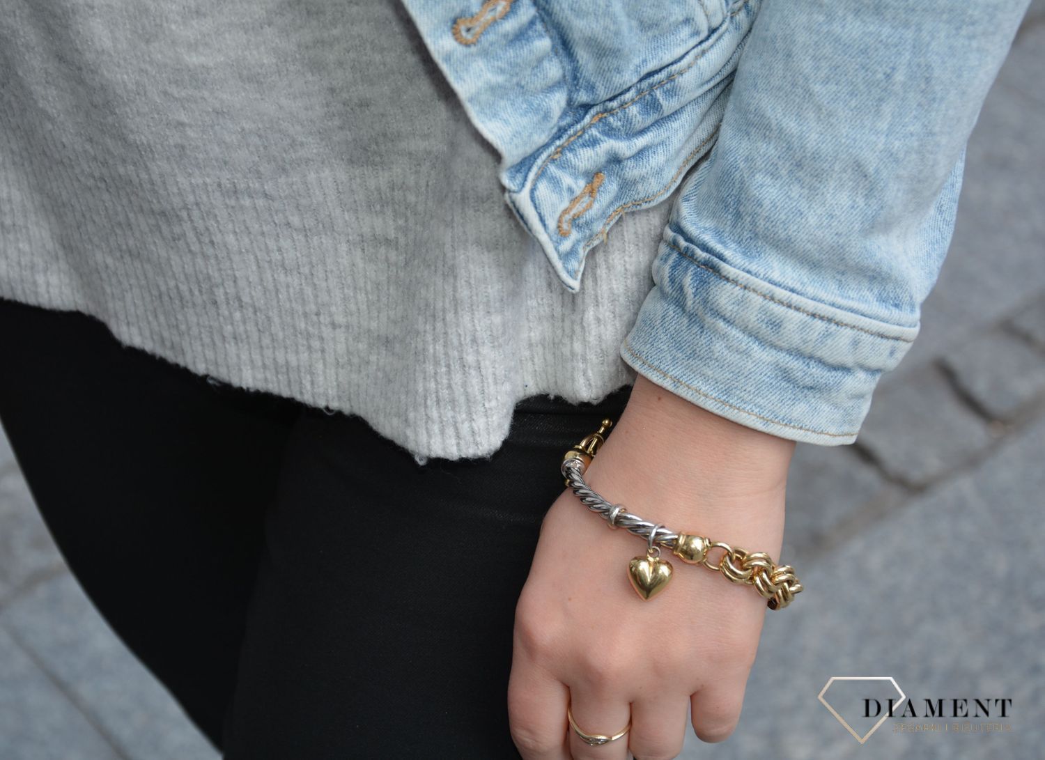 Złota bransoletka z zawieszką w kształcie serca. Złota bransoletka świetna na prezent. Złota bransoletka 585. Piękny dodatek do wielu stylizacji. Zapraszamy!  (1).jpg