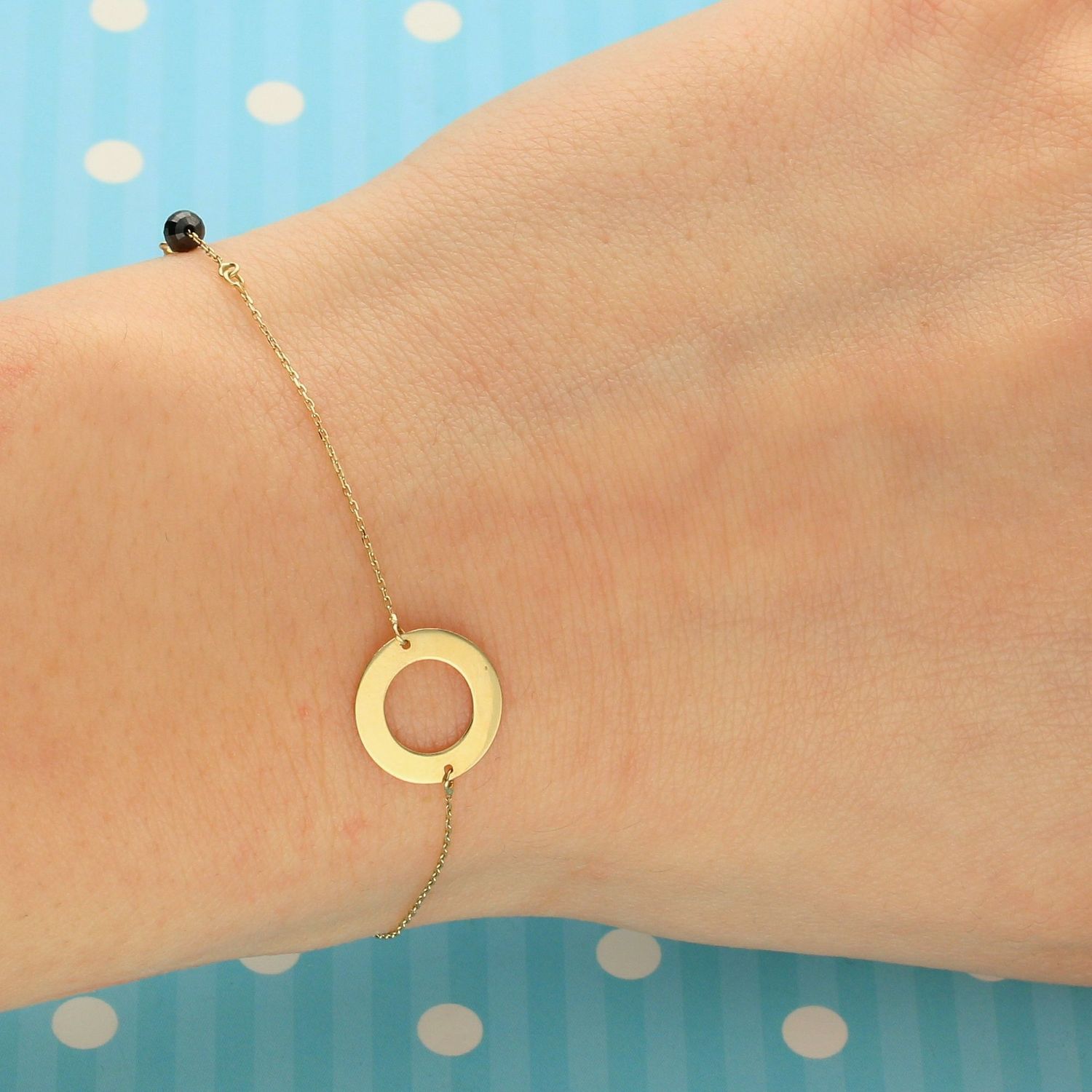 Złota bransoletka celebrytka kółko i czarny koralik 000000-152 (1).jpg