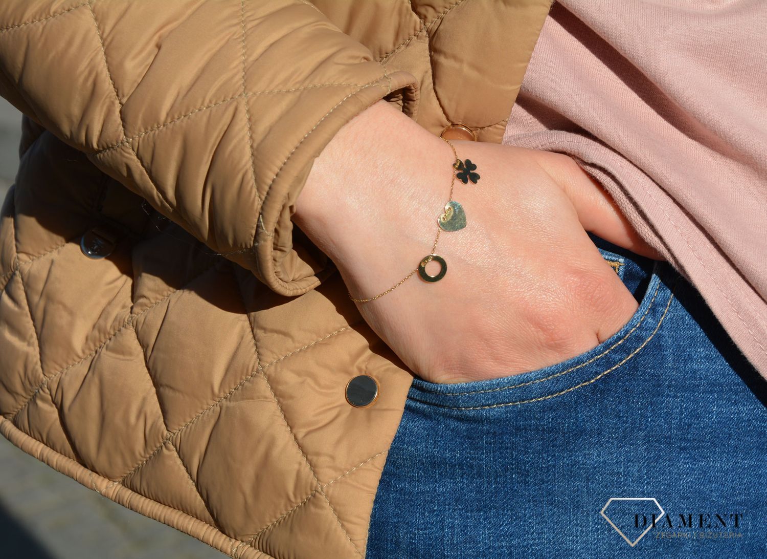 Złota bransoletka. Delikatne bransoletki dla kobiet. Złote Bransoletki Damskie w Sklepie z Biżuterią zegarki-diament.pl to idealny pomysł na prezent dla kobiety.1.jpg