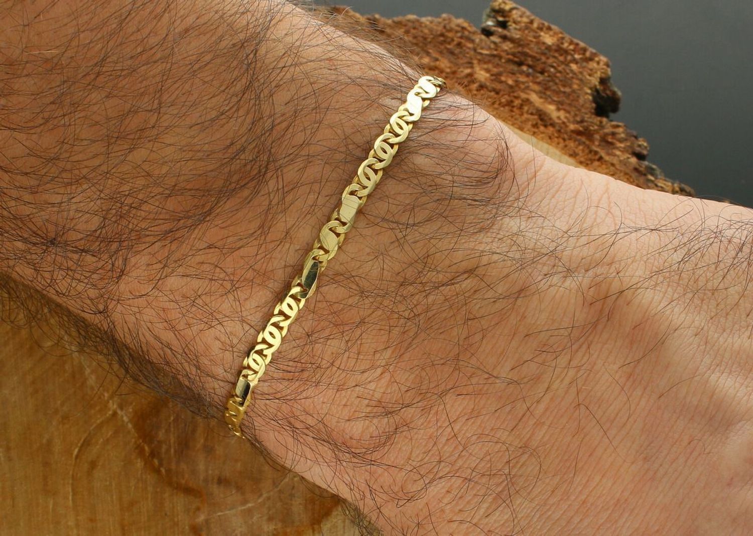 Złota bransoletka 333 o szerokości 4 mm 000000-207.jpg