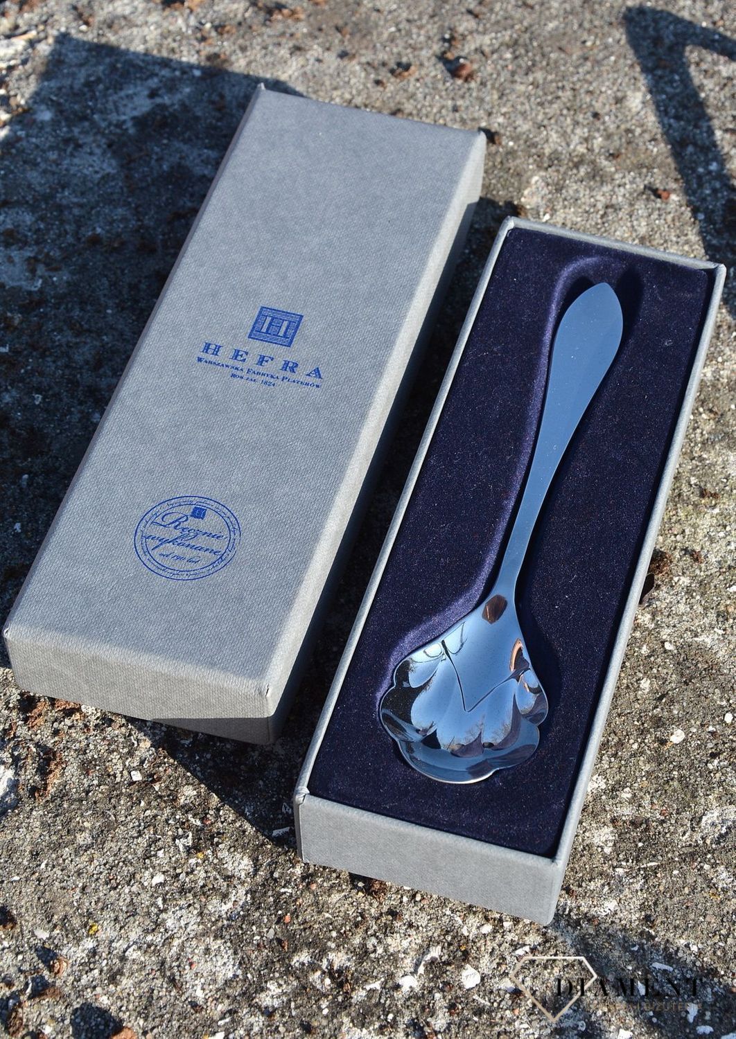 Elegancka łyżeczka do cukru o prostym wzorze 01-18-N1-00-1B. Elegancka łyżeczka o prostym wzorze. Łyżeczka do cukru. Elegancka łyżeczka do cukru wykonana z wysokiej jakości stali. Możliwość.jpg