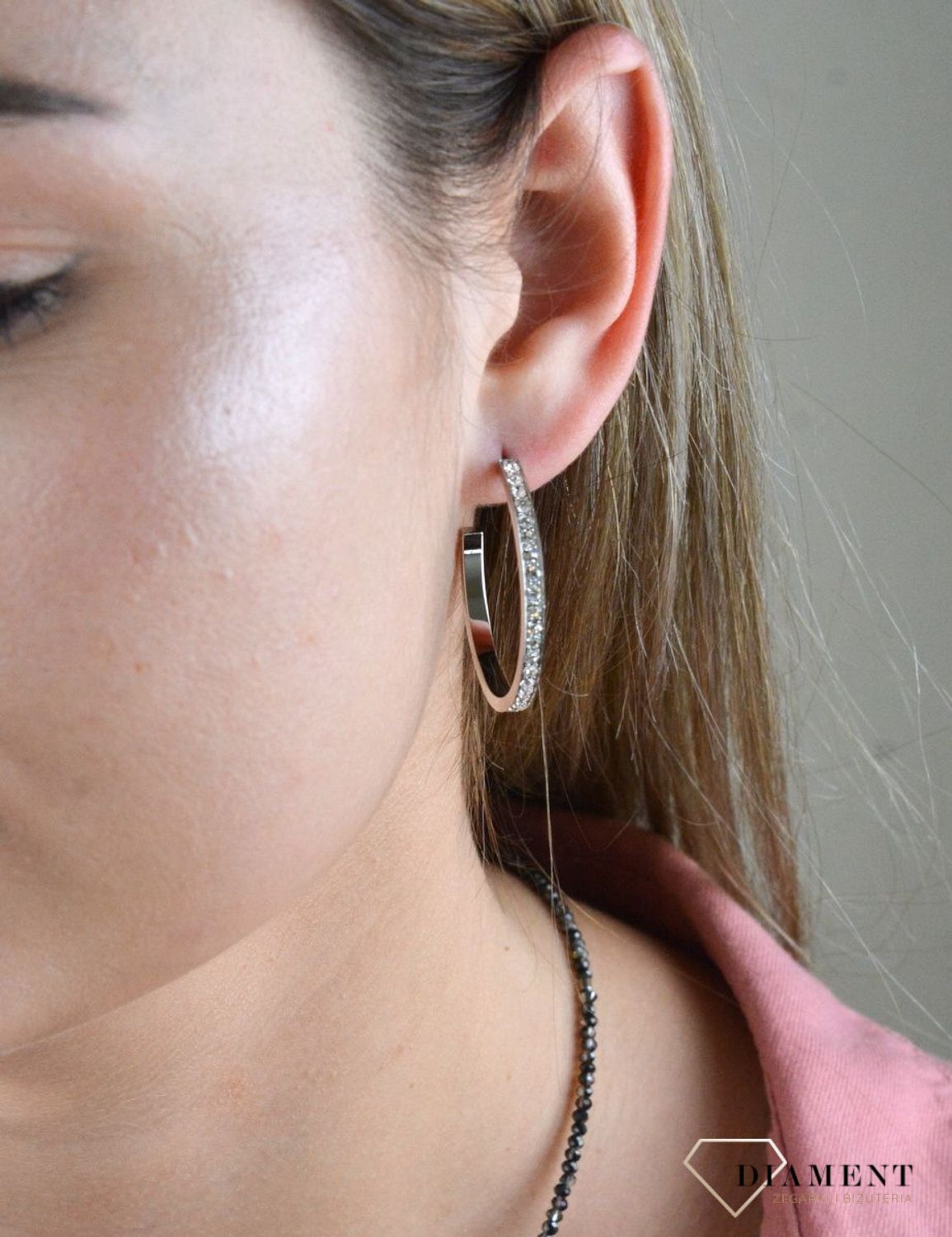 Kolczyki koła z kryształkami Swarovski białe Coeur De Lion 0128211817.jpg