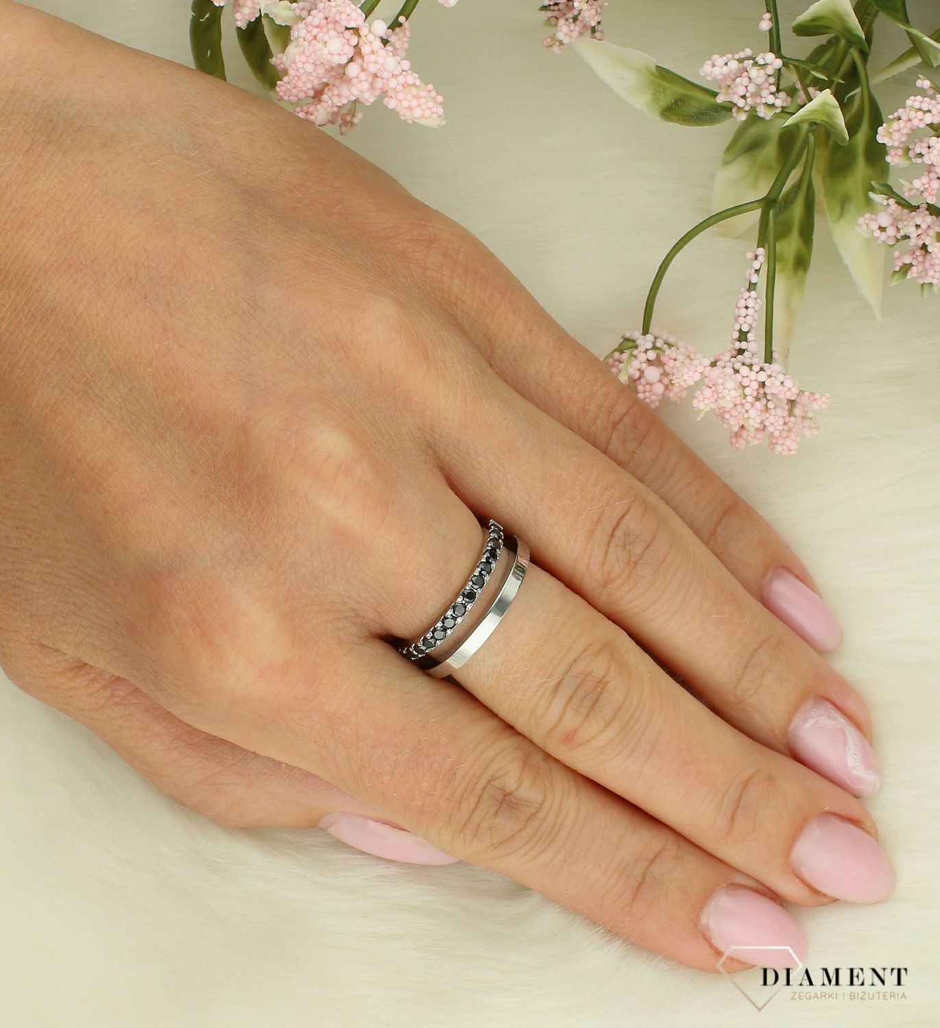 Pierścionek damski Coeur de Lion Essentials podwójny srebrny z cyrkoniami 0136401317.jpg