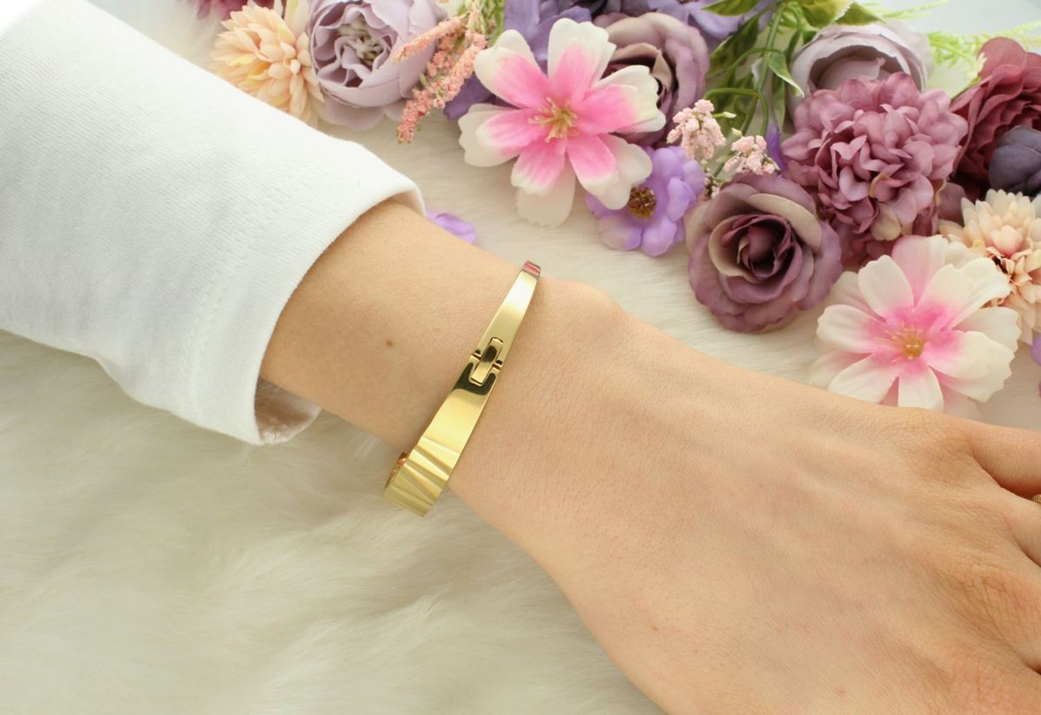 Bransoletka damska Coeur De Lion 014132-1600. ✨ Bransoletka Classic Wave Gold – Elegancja w ruchu! 🌊💛1.jpg