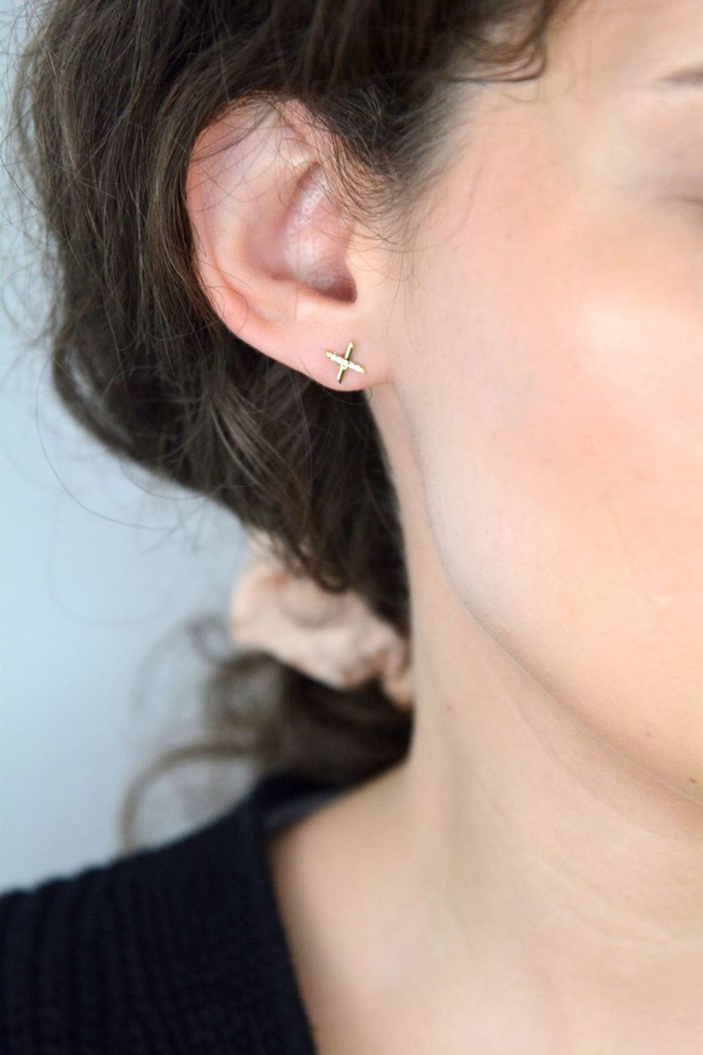 Kolczyki złote znak X z cyrkonią pr 585, 0161LP.jpg