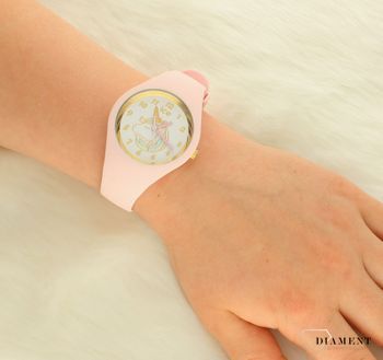 Zegarek dla dziewczynki różowy ICE Watch 'Jednorożec' o numerze katalogowym 016722 na różowym pasku to zegarek do pływania. Zegarek z jednorożcem dla dziewczynki..jpg