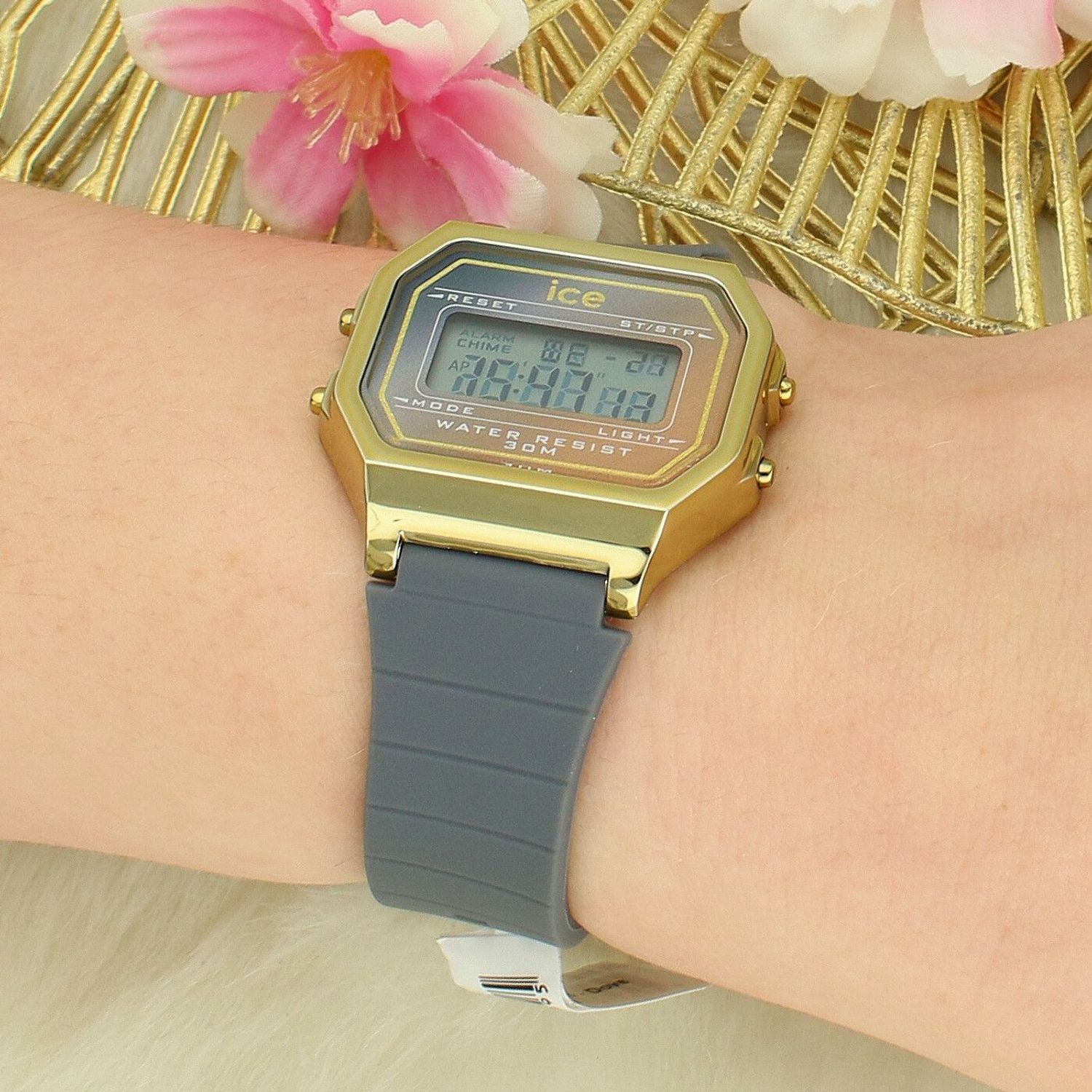Zegarek damski Ice-Watch Ice Digit Retro 023310 szaro-złoty.png