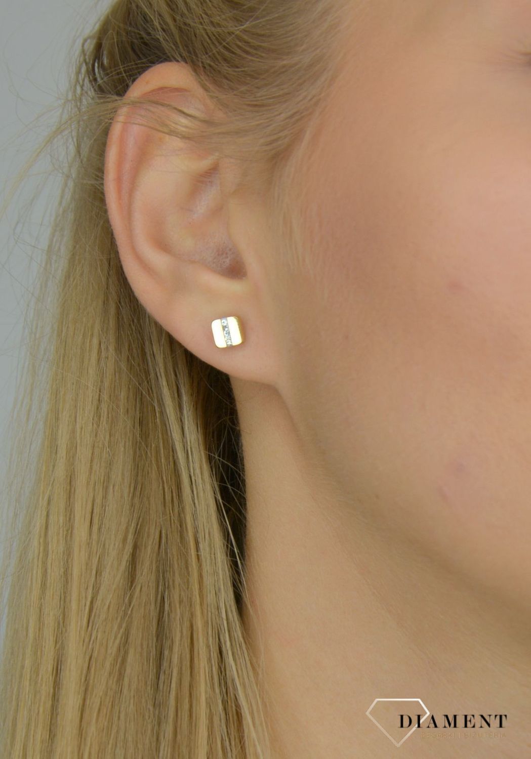 Kolczyki damskie Swarovski białe kwardraciki Coeur De Lion 0325211800.jpg