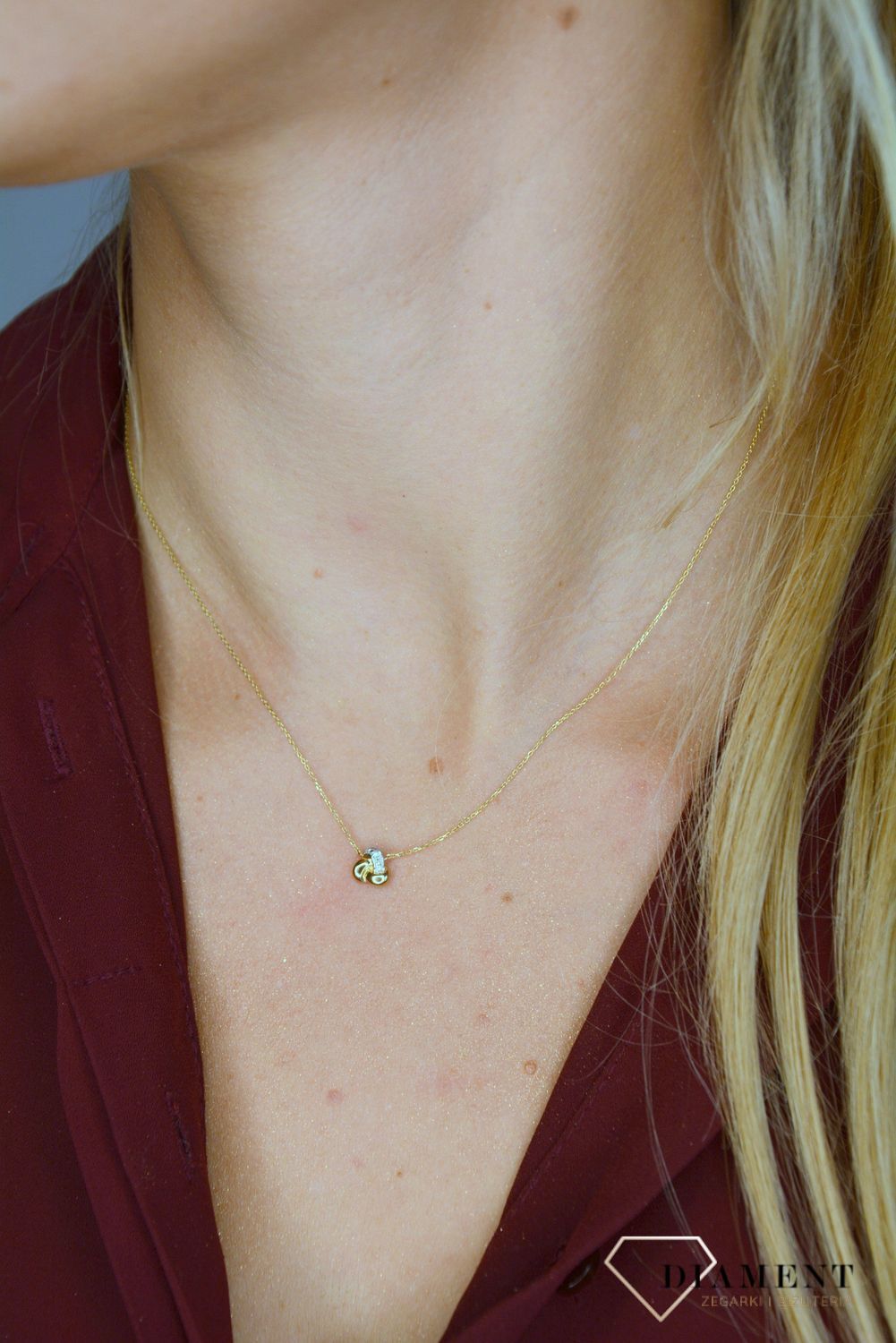 Naszyjnik damski z brylantami z nowoczesną zawieszką 0660073500.jpg