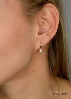 Kolczyki złote wiszące DIAMENT białe złoto, diamenty 0660076910. Kolczyki dwoma brylantami wielkości 0,11 ct. Przepiękne kolczyki złote z brylantami.  (2).JPG