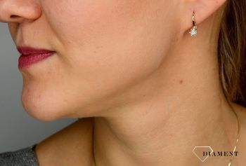 Kolczyki złote wiszące DIAMENT białe złoto, diamenty 0660076910. Kolczyki dwoma brylantami wielkości 0,11 ct. Przepiękne kolczyki złote z brylantami.  (4).JPG