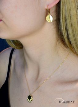 Srebrne kolczyki pozłacane wiszące z efektem pogniecionej blaszki 0712854090. Kolczyki z zapięciem angielskim. Bardzo wygodne i klasyczne zapięcie. Kolczyki modfd+sety. Kolczyki wi (4).JPG