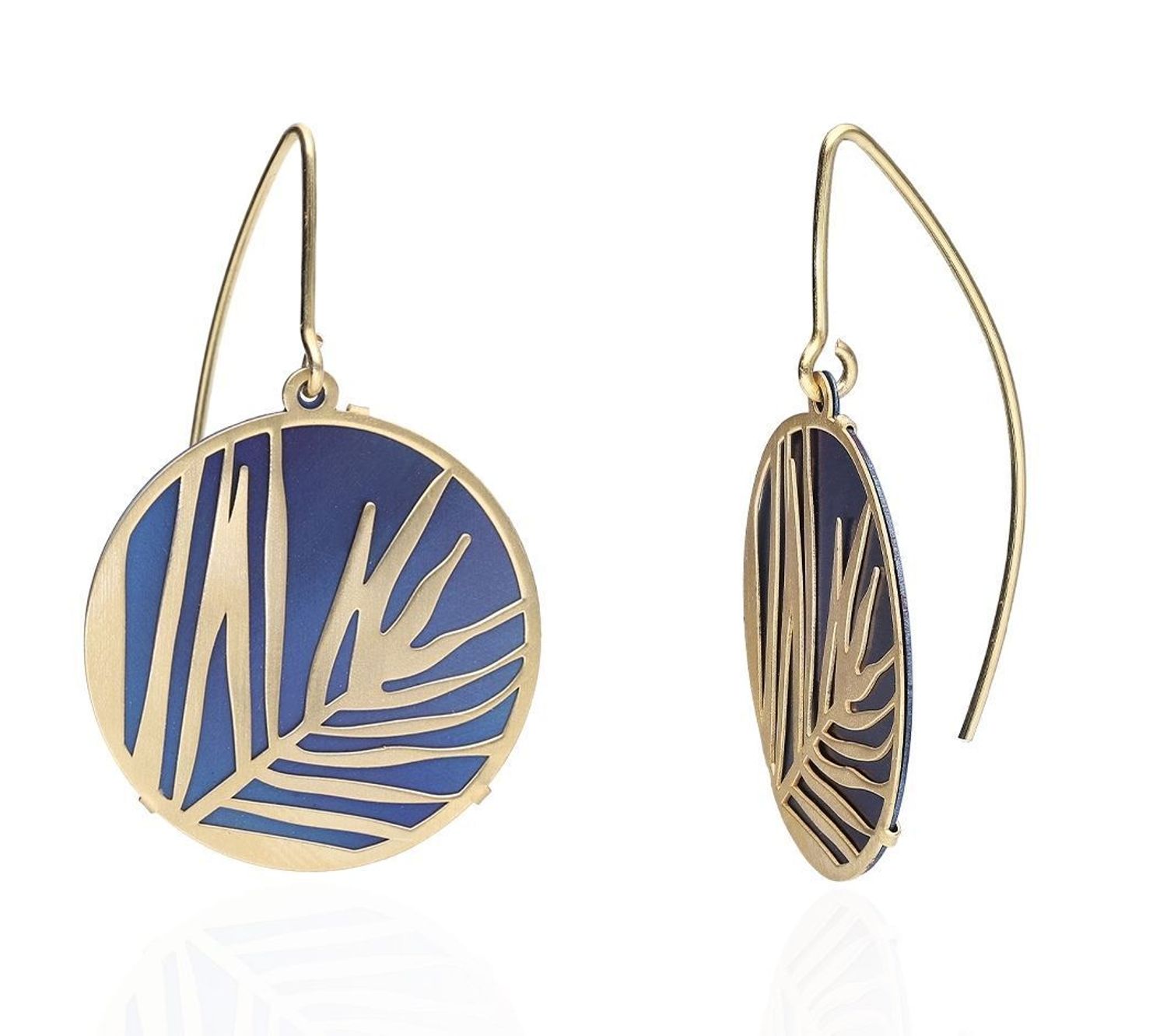 Srebrne kolczyki damskie pozłacane wiszące z tytanem 0714849204.  Kolczyki zostały wykonane z tytanu. Bardzo modne kolczyki to idealny pomysł na prezent. Efekt końcowy zachwyci nawet najbardziej dokładne osoby (1).jpg