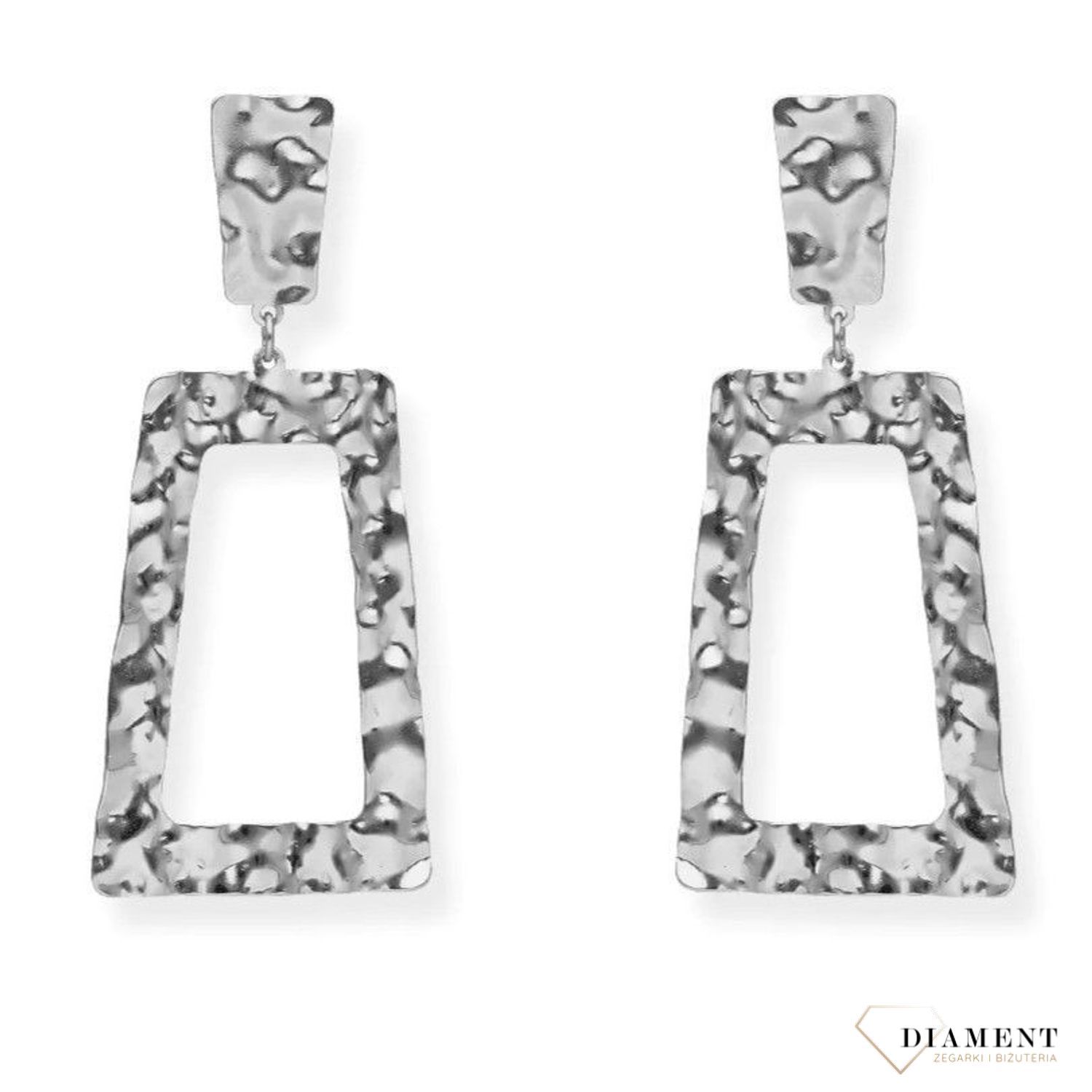 Srebrne kolczyki damskie 925 gniecione prostokąty 0717060800. Srebrne kolczyki damskie. Kolczyki srebrne klasyczne. Kolczyki proste na sztyft. Kolczyki damskie z gniecioną powierzchnią. Kolczyki srebrne damskie na prezent..jpg