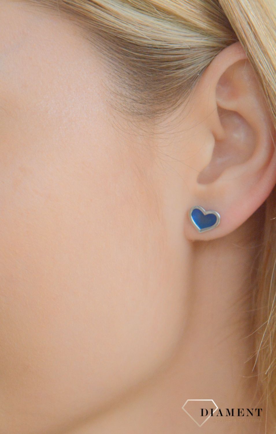 Srebrne kolczyki damskie 925 tytanowe serduszka 0717064400. Srebrne kolczyki damskie. Kolczyki damskie pokryte tytanem. Kolczyki srebrne tytanowe serduszka. Kolczyki damskie z tytanem na prezent..jpg