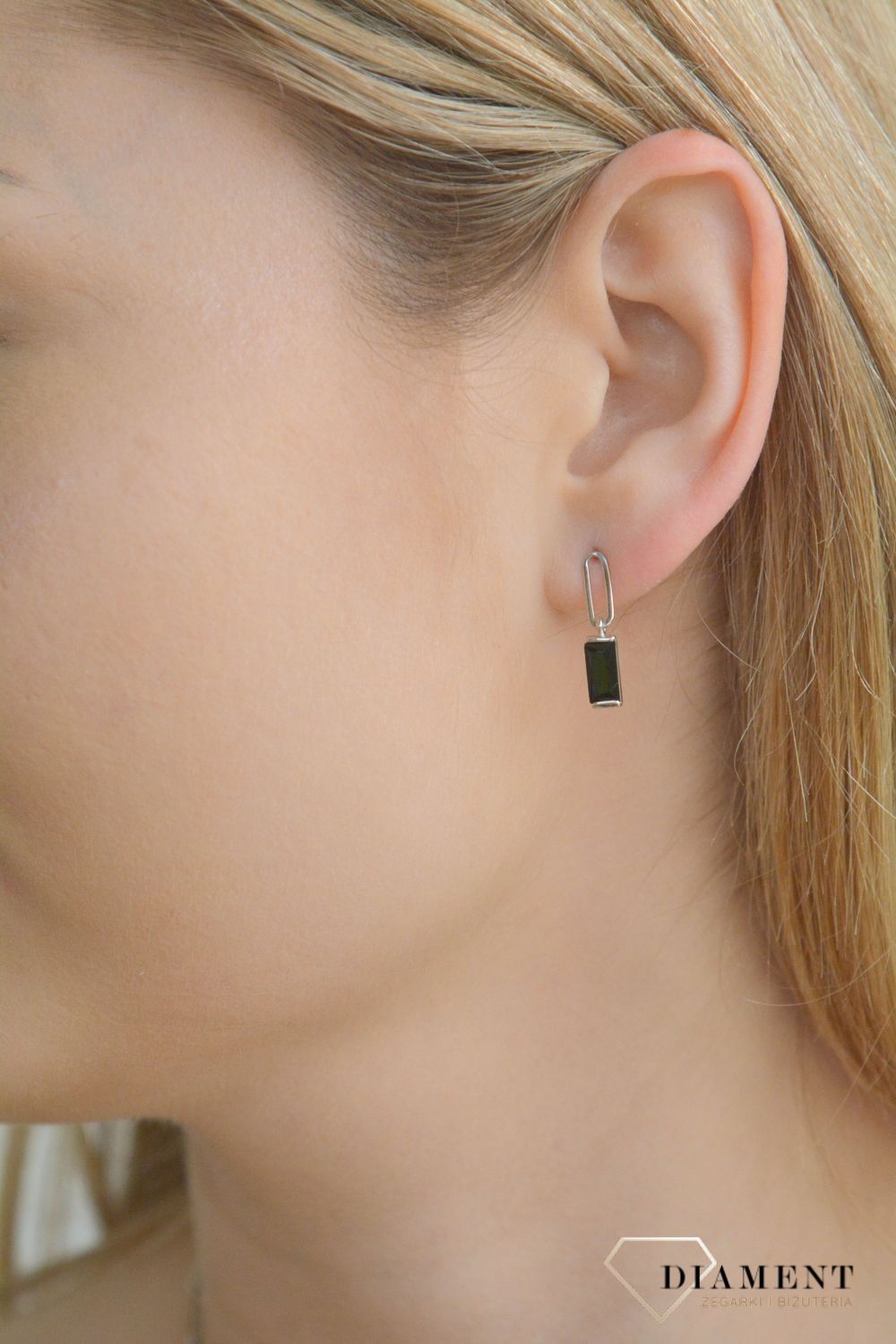 Srebrne kolczyki damskie 925 wiszące z czarnym kamieniem 0717338100.jpg