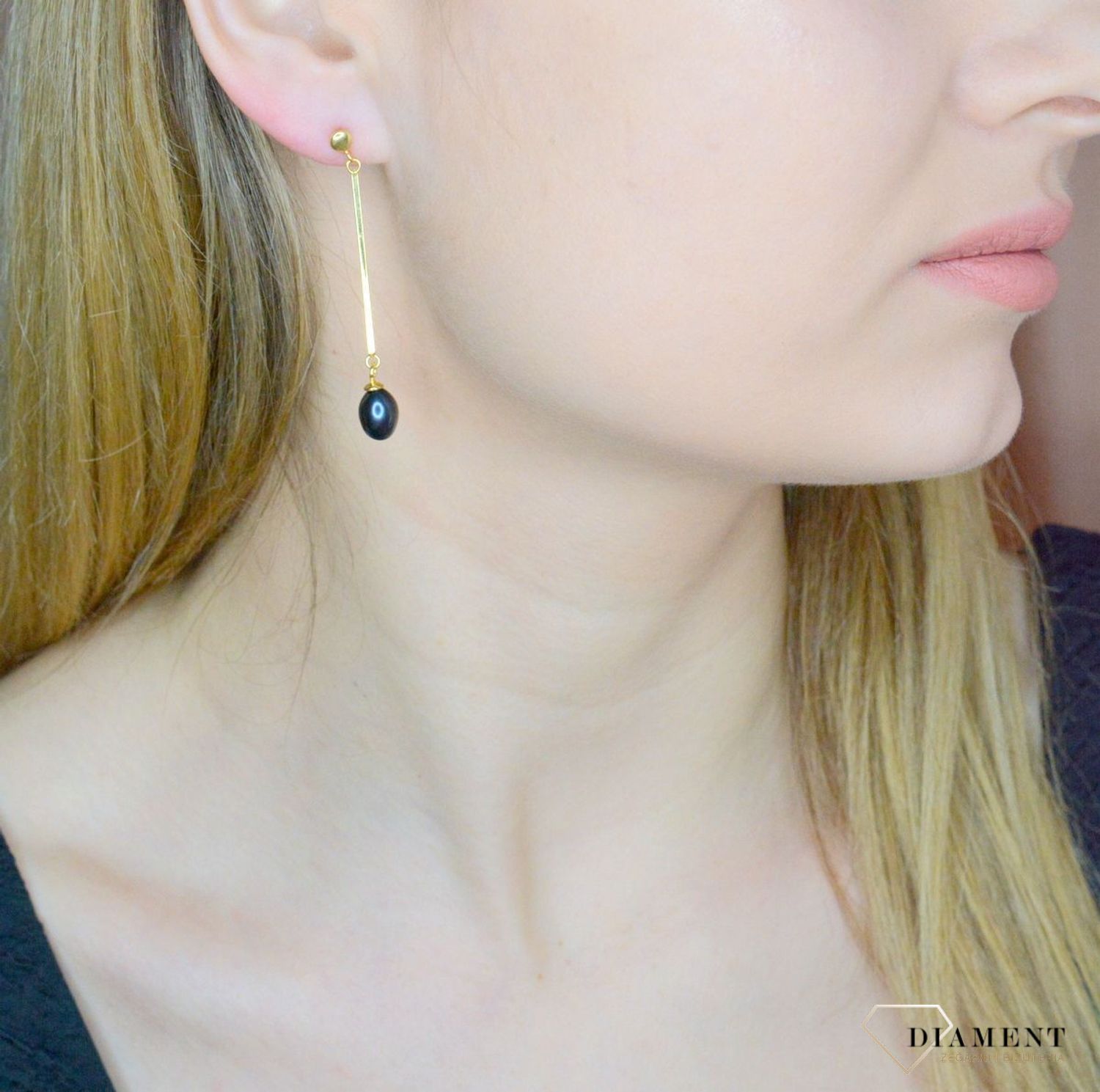 Srebrne kolczyki damskie pozłacane 925 z granatową perłą  0718644603 (2).jpg