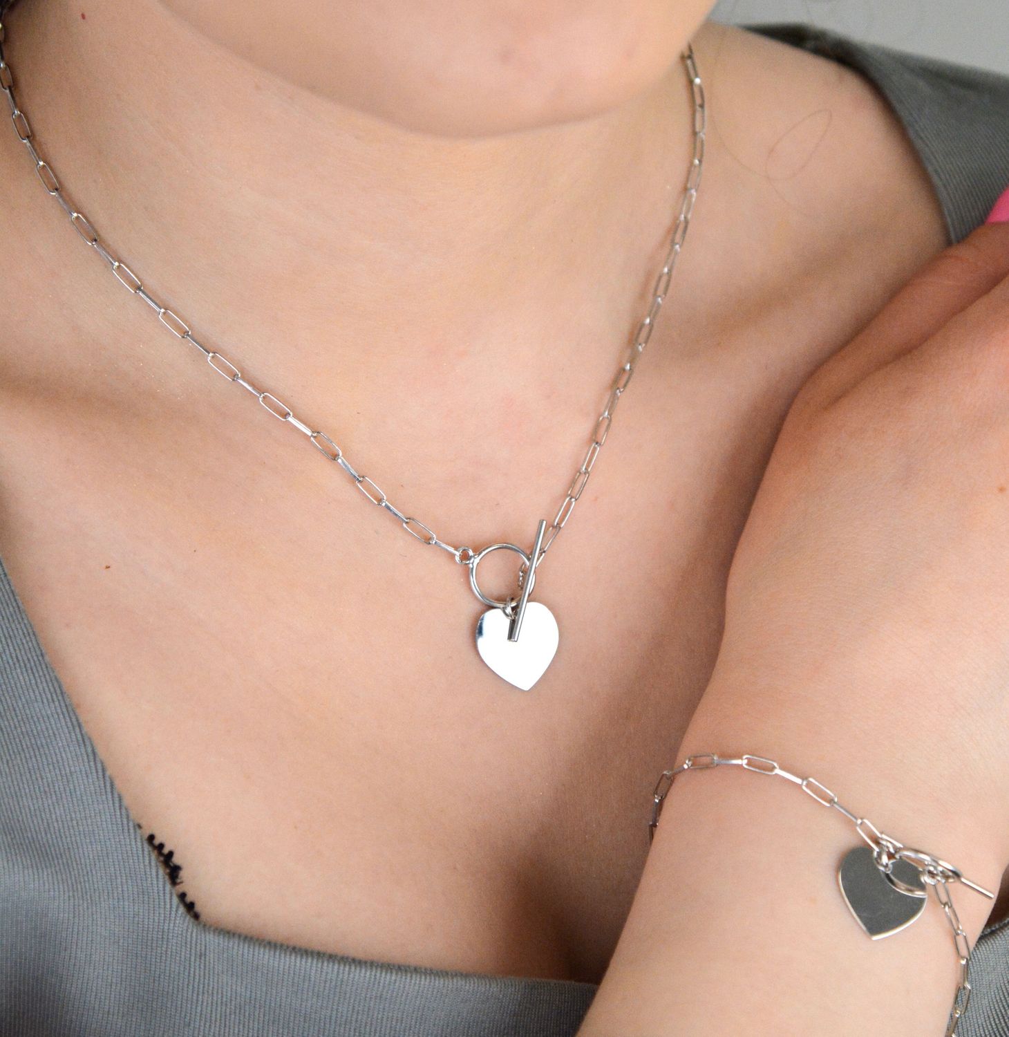 Bransoletka srebrna damska spinaczowa z sercem próba 925, 0727028301 Bransoletka damska w nowoczesnym stylu spinaczowym to wyraz elegancji i subtelnej symboliki.1.jpg