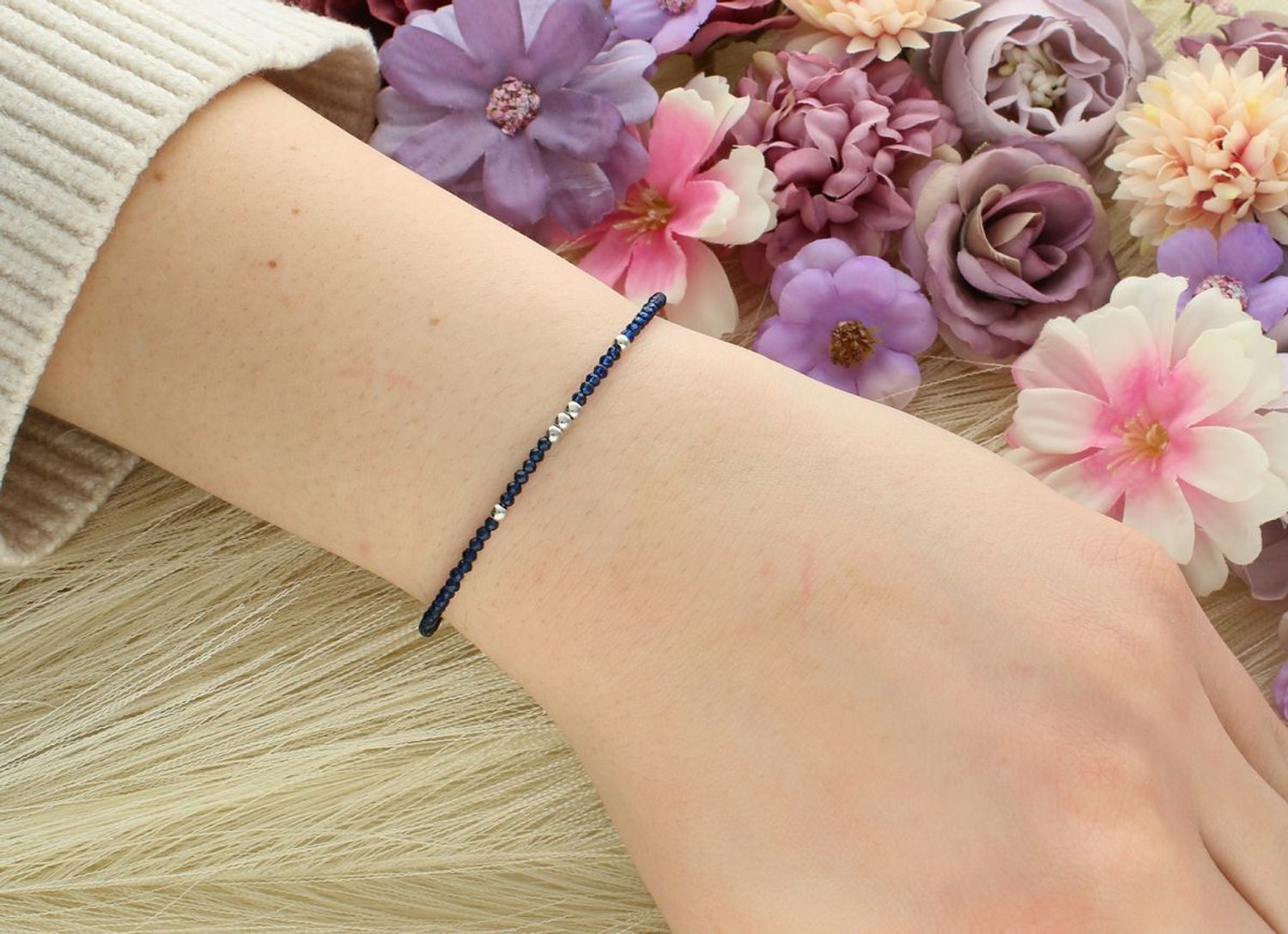 Bransoletka damska srebrna spinel,szafir 0727235700  numer katalogowy 0727235700. Posiada srebrne, regulowane zapięcie 🔒, co zapewnia wygodę i dopasowanie.1.jpg