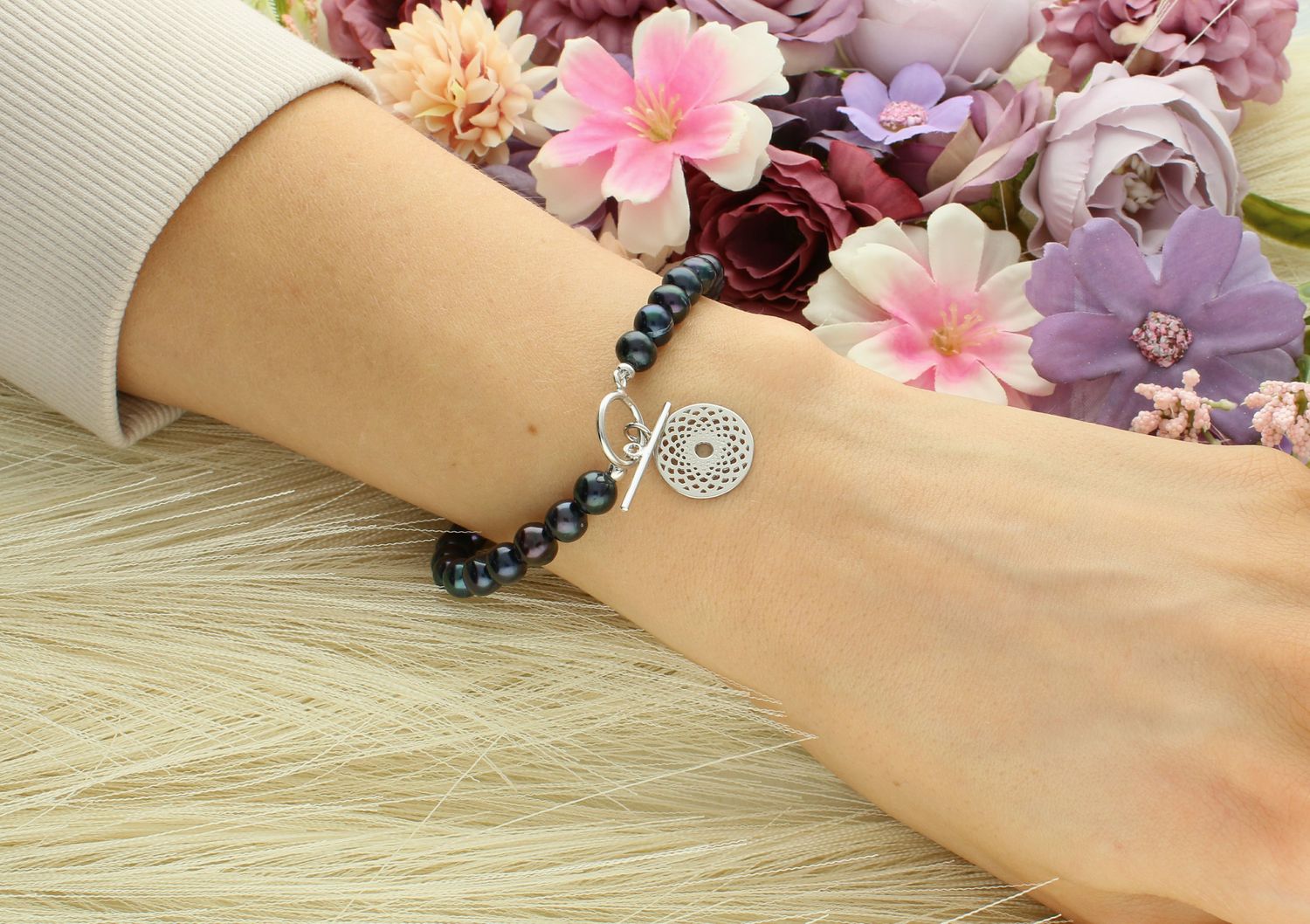 Srebrna bransoletka granatowa perła hodowlana z rozetą próba 925 07276301.jpg