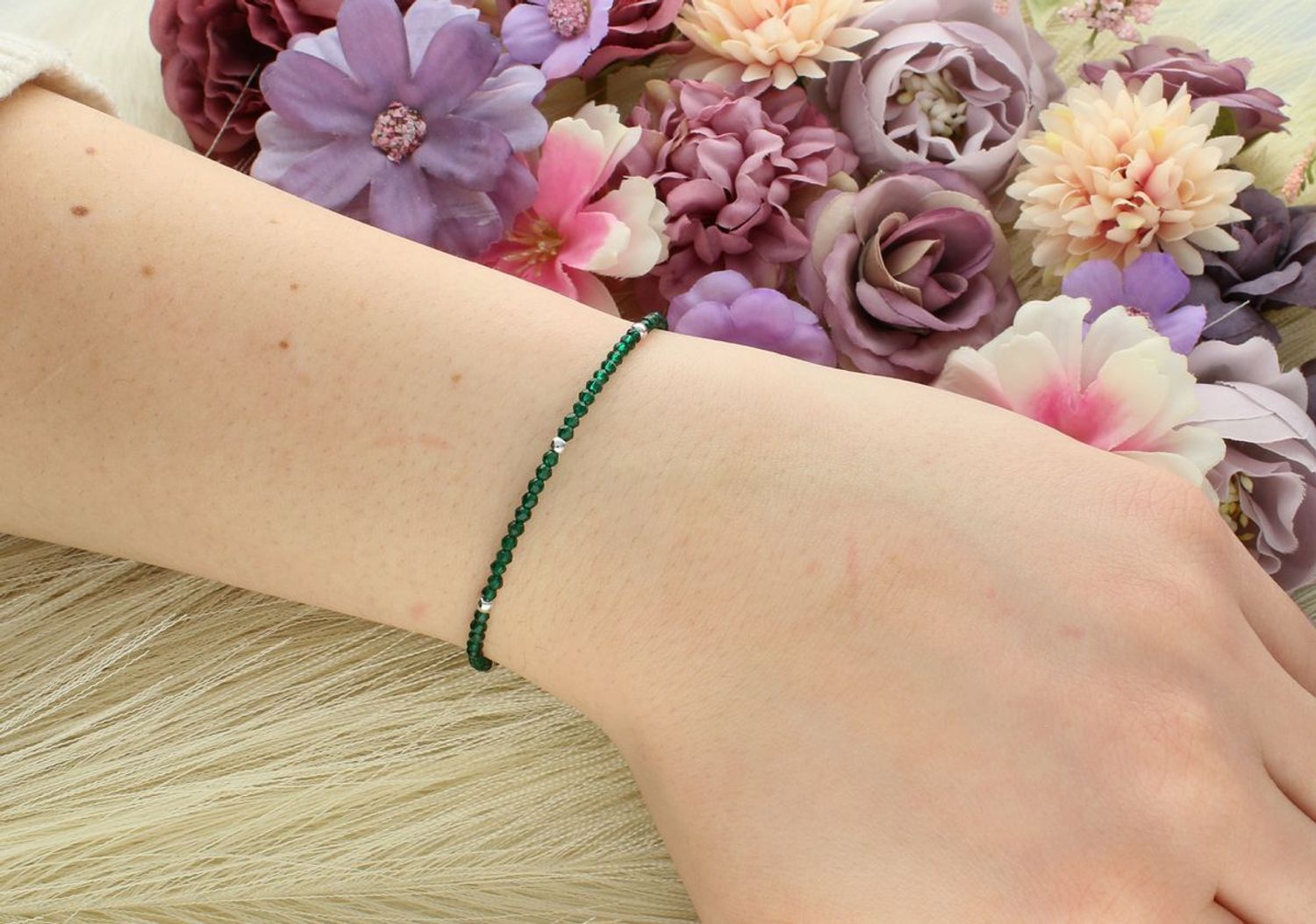 Bransoletka damska srebrna próby 925 spinel 0727735600 Bransoletka damska wykonana ze srebra próby 925, z kamieniem spinel w kolorze zielonym, numer katalogowy 0727735600. 1.jpg