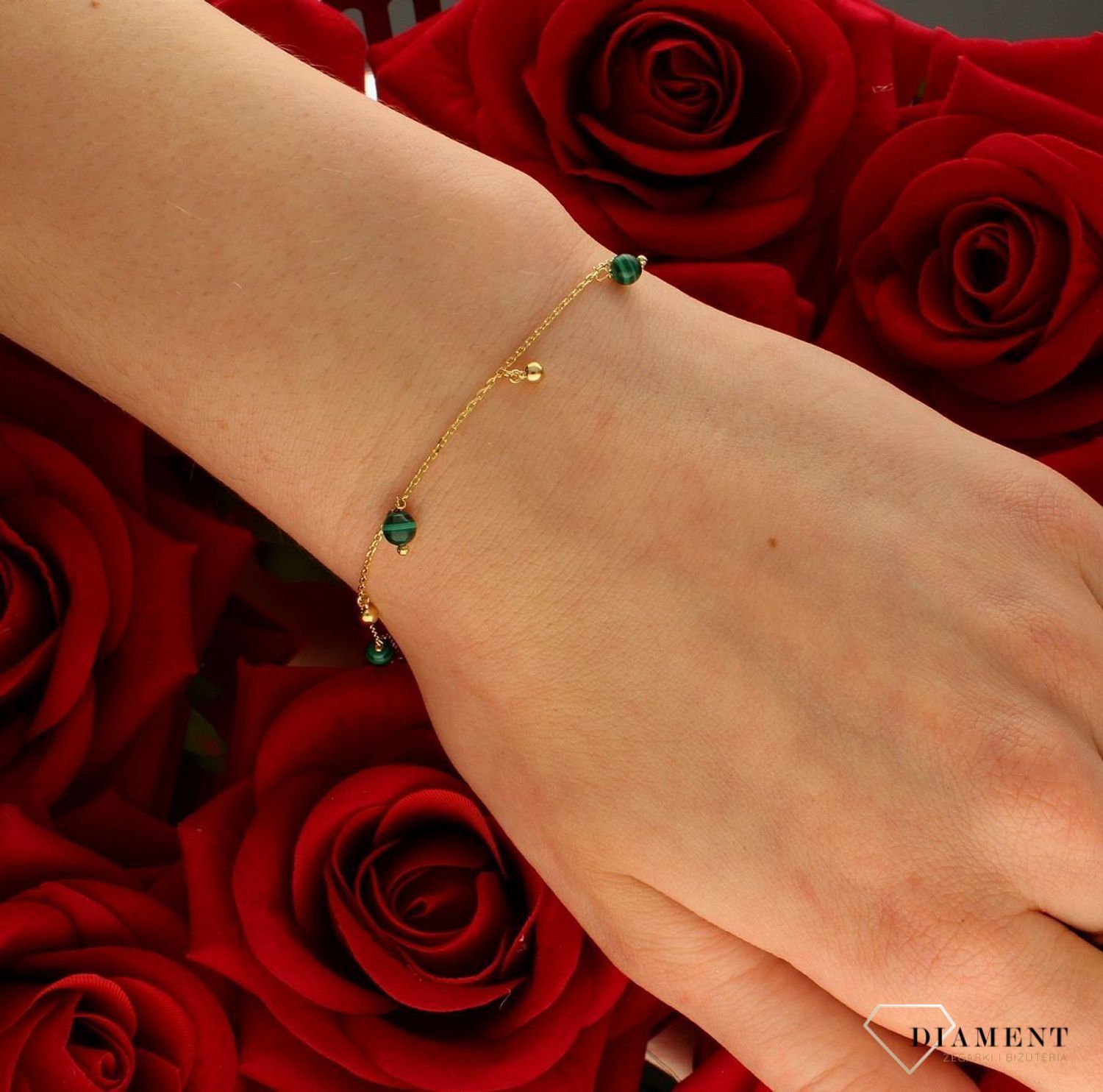 Srebrna bransoletka damska pokryta złotem malachitem 0728741800. Delikatna bransoletka wykonana z najwyższej próby srebra 925 pokryta 24-karatowym złotem z kamieniem naturalnym malachit. Idealny pomysł na prezent.  (3).jpg