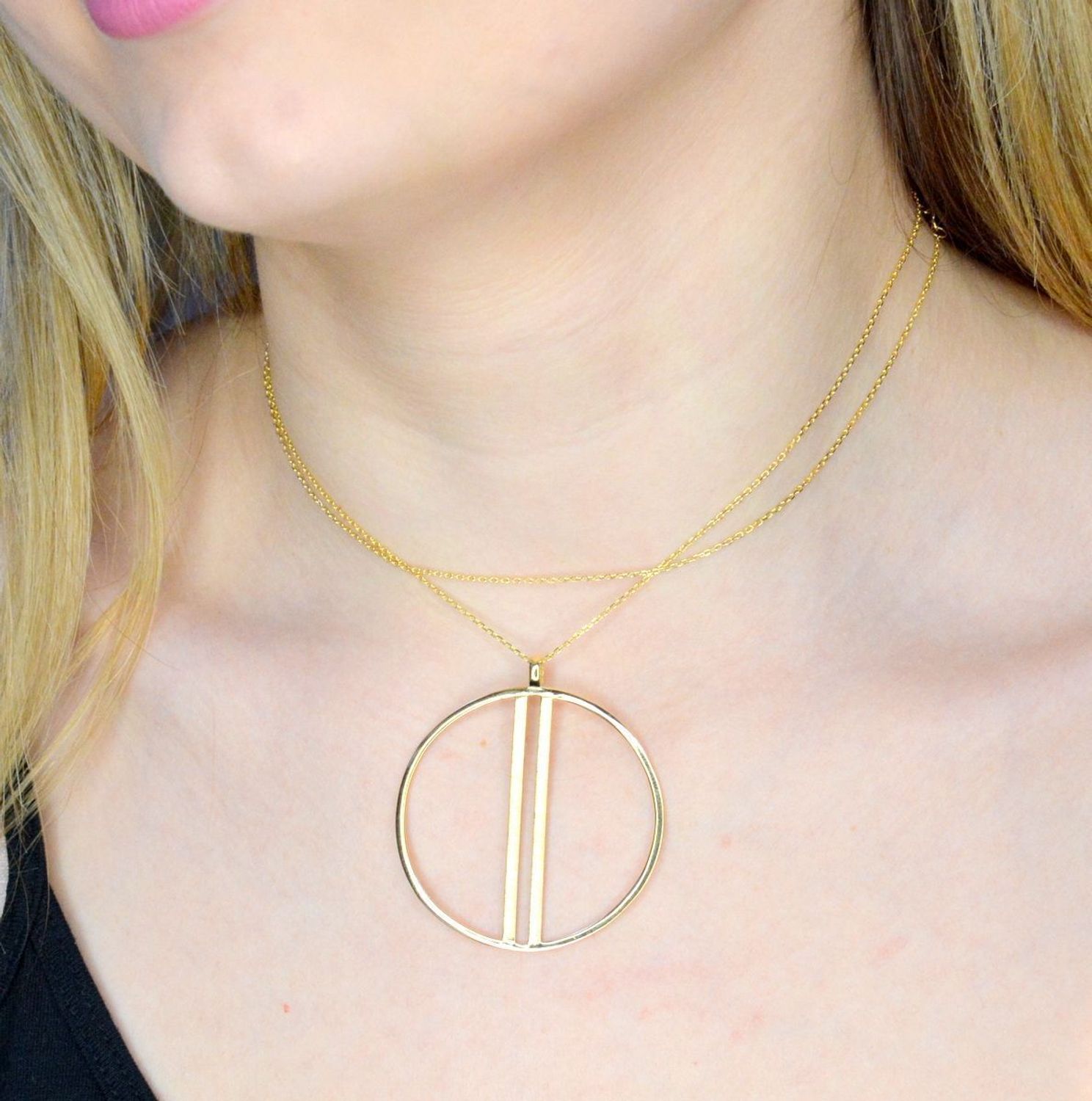 Srebrny naszyjnik pozłacany kolia z dużym elementem ozdobnym 07580542 (2).jpg