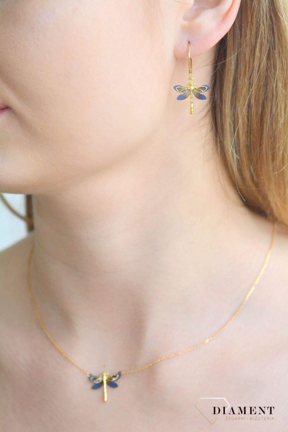 Srebrny naszyjnik celebrytka pozłacana z tytanem Ważka 0758058800.  Naszyjnik srebro pozłacane damski. Naszyjnik damski celebrytka złota. Srebrna celebrytka z ważką. Naszyjnik z ważką pozłacany na prezent dla kobiety..jpg