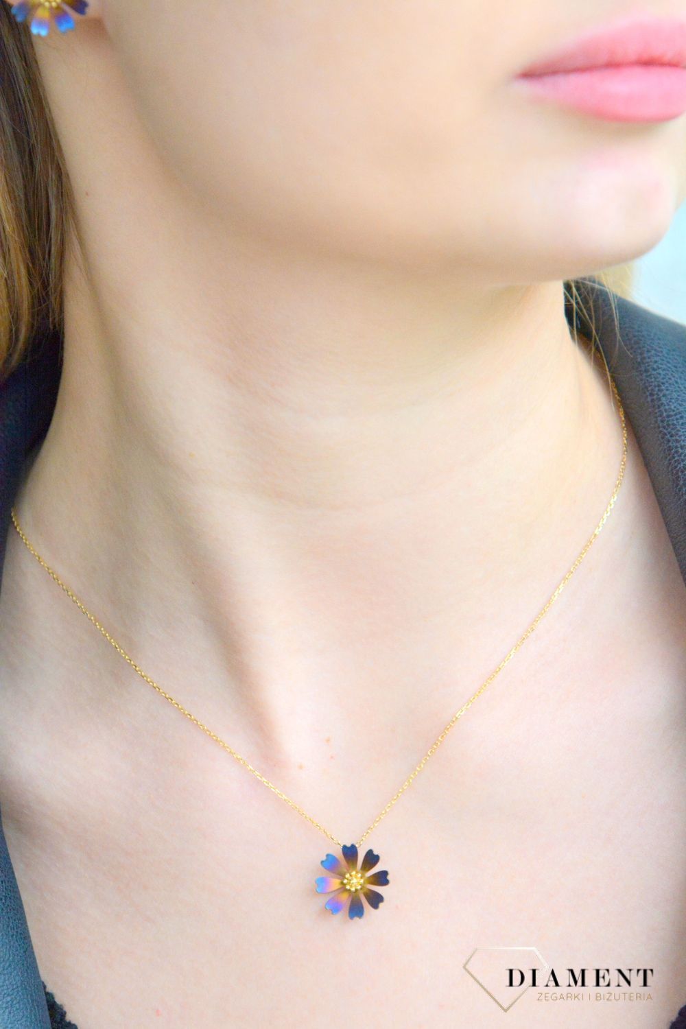 Srebrny naszyjnik celebrytka pozłacana z tytanem Kwiat 0758065800 (1).jpg