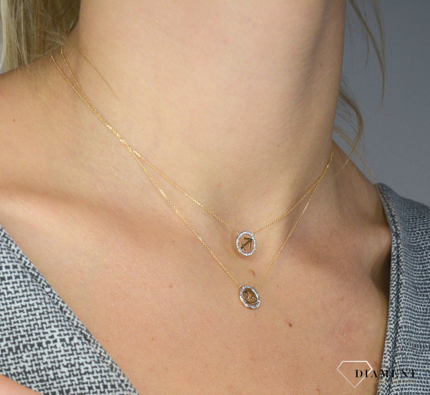 Złoty naszyjnik z brylantami znak zodiaku Strzelec N07635YC.jpg