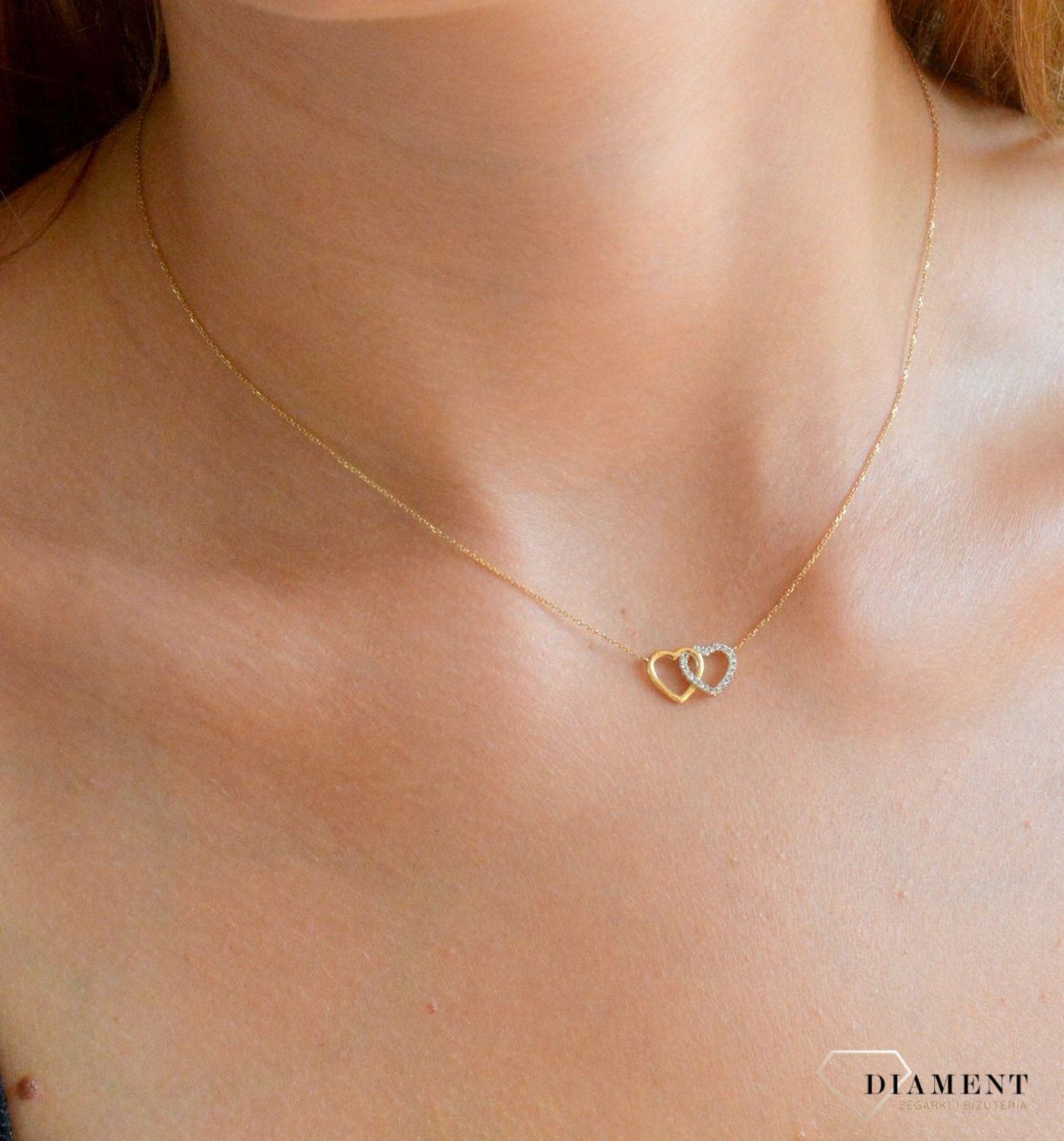 Złoty naszyjnik damski 585 serca z diamentami HSI 0,05ct20 N03998YC 0800017408. Złoty naszyjnik damski z diamentami. Naszyjnik damski złoty z diamentami. Naszyjnik celebrytka złota serca z diamentami. Naszyjnik z diamentami dla kobie.jpg