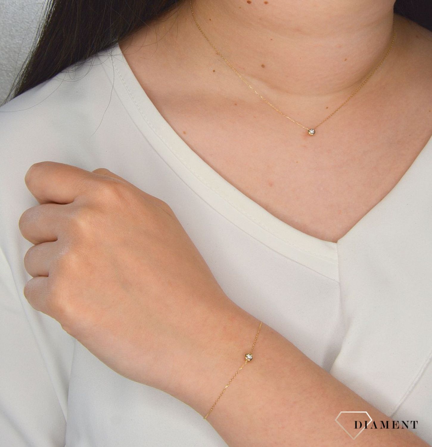 Złoty naszyjnik celebrytka 585 z diamencikiem 0800030122. Minimalistyczny, złoty naszyjnik wykonany z próby 585.jpg