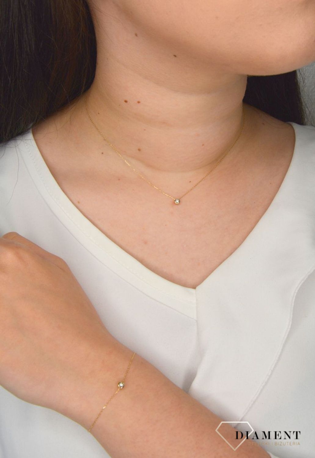 Złoty naszyjnik celebrytka 585 z diamencikiem 0800030122. Minimalistyczny, złoty naszyjnik wykonany z próby 585.jpg