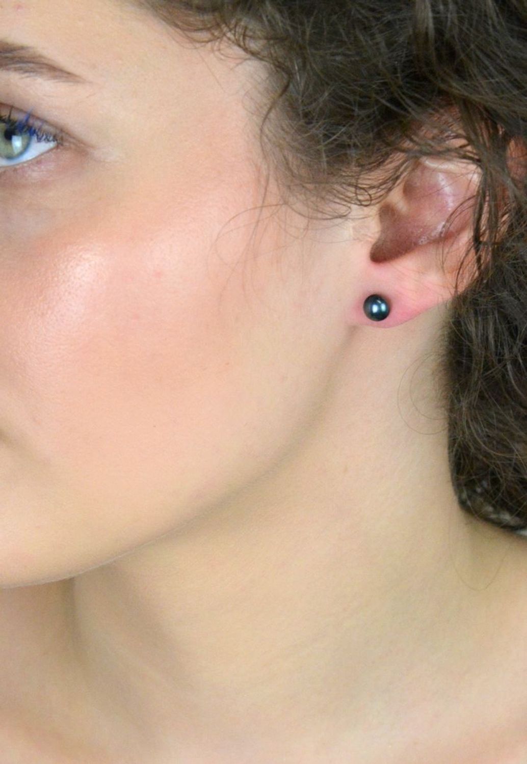 Srebrne kolczyki damskie Perła hodowlana 7 mm 0817960001. Srebrne kolczyki damskie 925 wkrętki z perełką hodowlaną. Srebrne kolczyki zostały wykonane z najwyższej jakości srebra próby 925.1.jpg