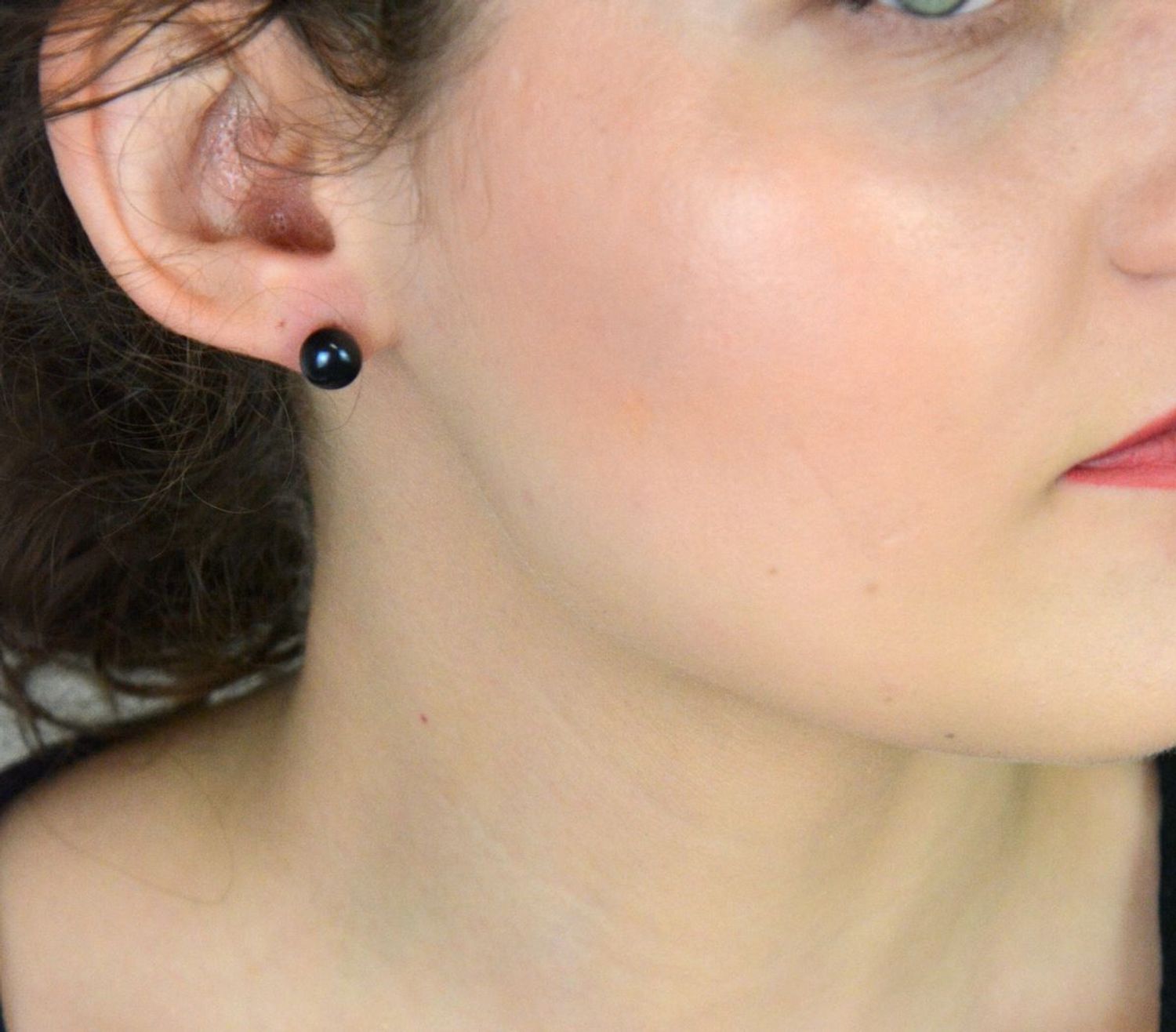 Srebrne kolczyki damskie Perła naturalna 9 mm 0817960008. Srebrne kolczyki damskie 925 wkrętki z perełką naturalną. Kolczyki wkrętki wykonane ze srebra próby 925. 1.jpg